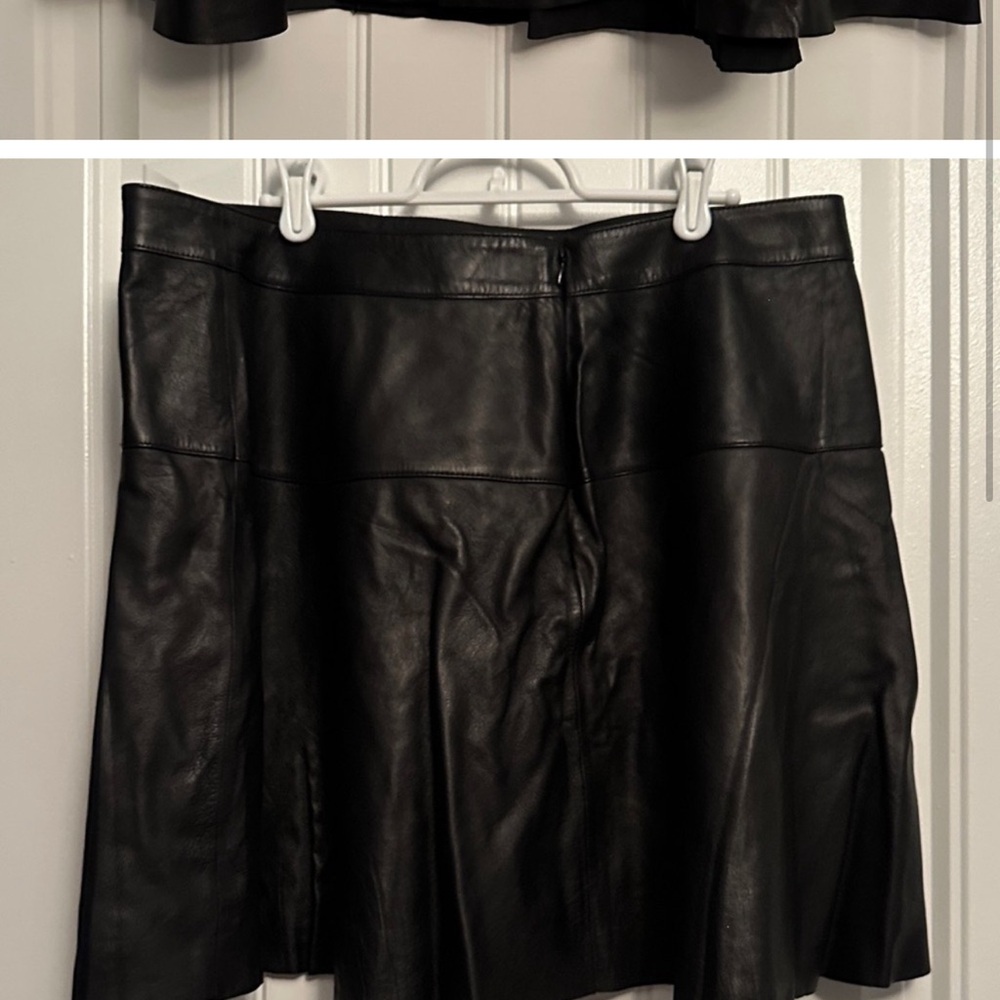 Banana Republic Black A-Line Knee-Length Skirt